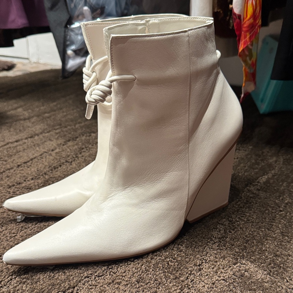 Elegant White Ankle Boots